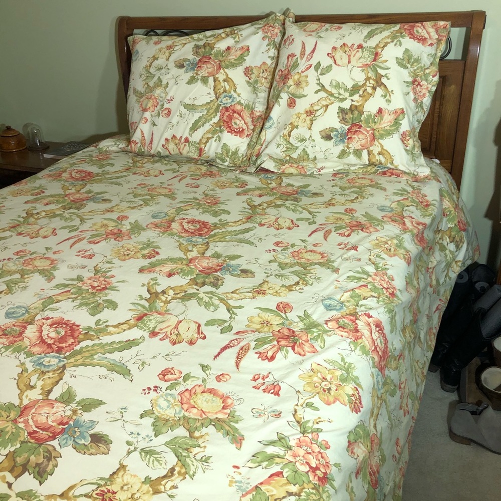 Pottery Barn Full/Queen Peony Duvet Cover/Shams